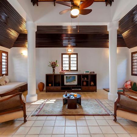 Baan Khunying - Secluded Phuket Beachfront Villa Rawai Екстер'єр фото