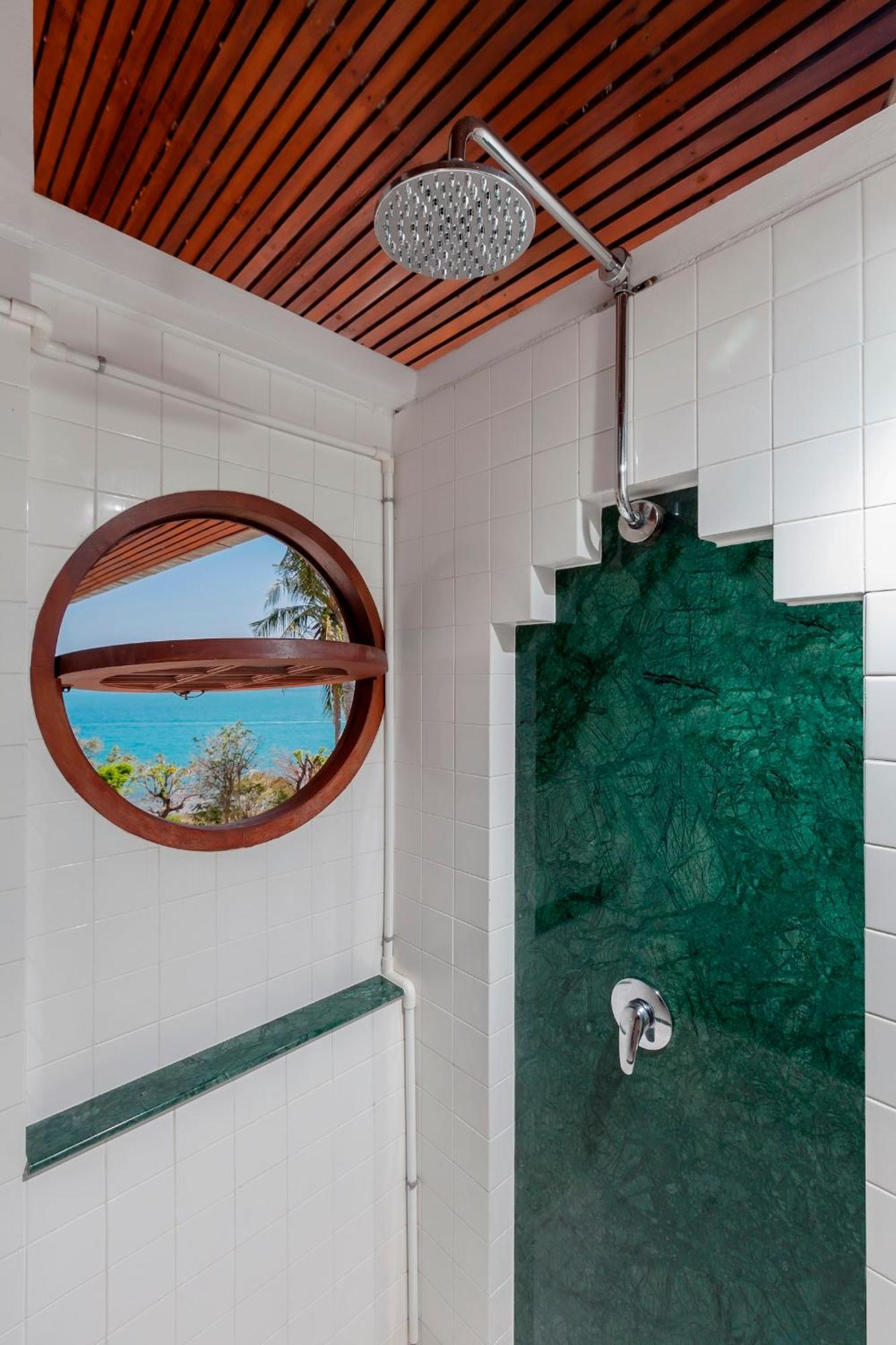 Baan Khunying - Secluded Phuket Beachfront Villa Rawai Екстер'єр фото