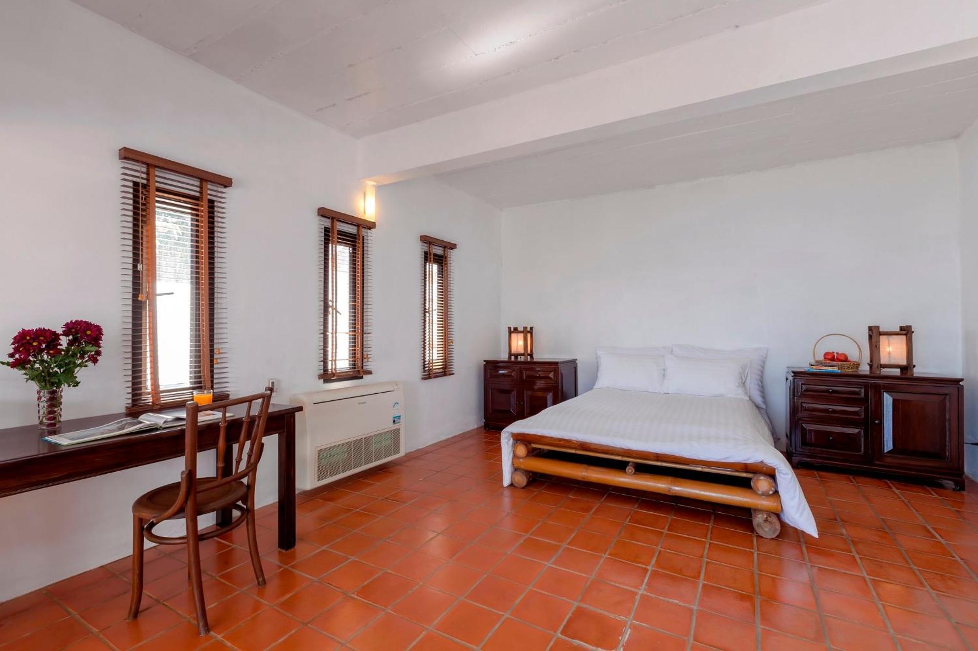 Baan Khunying - Secluded Phuket Beachfront Villa Rawai Екстер'єр фото