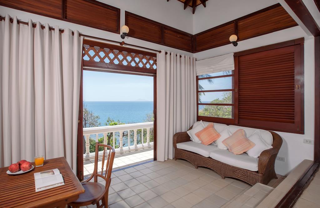 Baan Khunying - Secluded Phuket Beachfront Villa Rawai Номер фото