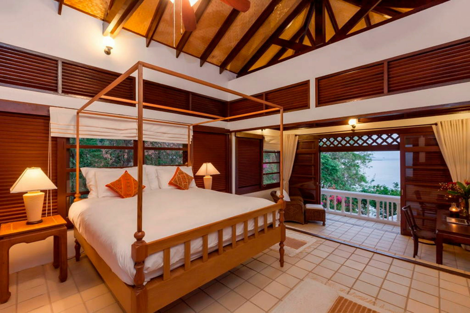 Baan Khunying - Secluded Phuket Beachfront Villa Rawai Екстер'єр фото