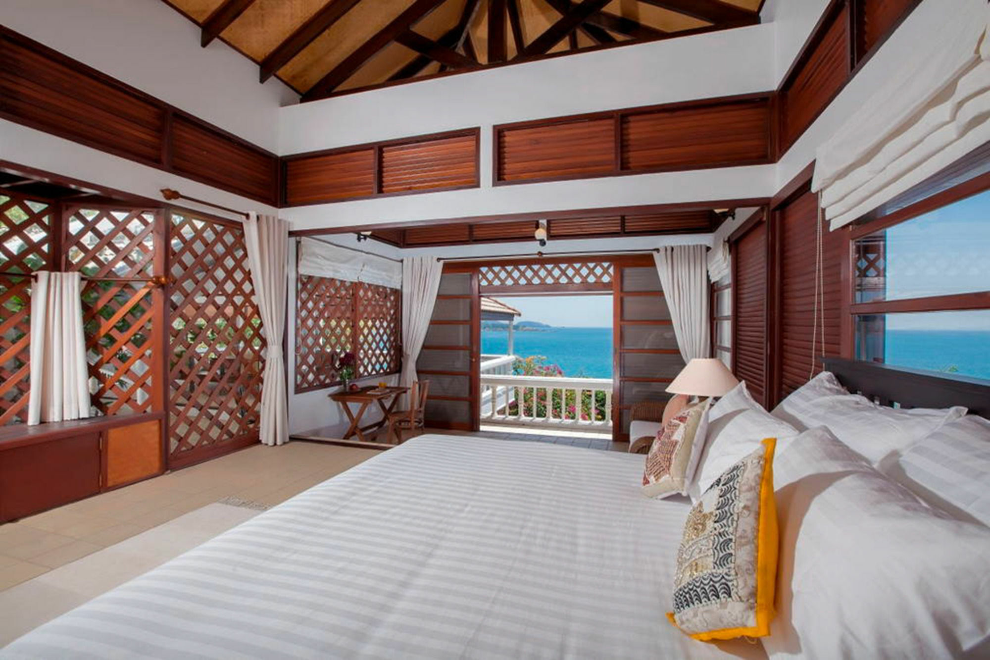 Baan Khunying - Secluded Phuket Beachfront Villa Rawai Екстер'єр фото